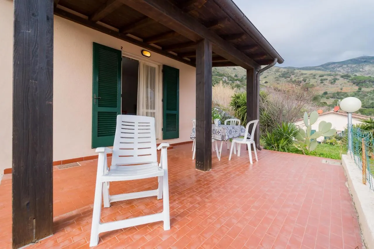 Appartamenti Campo Al Pero - Goelba Casa Leonardi アパート