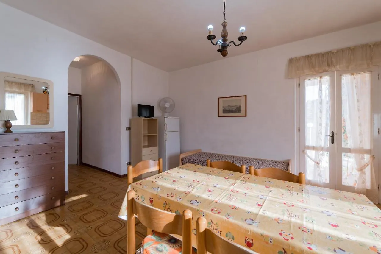 Appartamenti Campo Al Pero - Goelba Casa Leonardi アパート