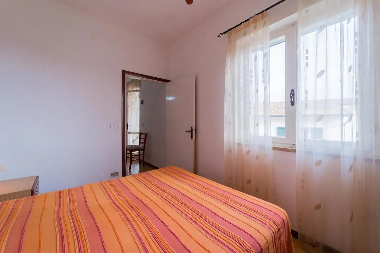 Appartamenti Campo Al Pero - Goelba Casa Leonardi アパート